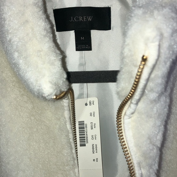 J Crew Excursion Sherpa Vest Ivory - NWT - Picture 3 of 4